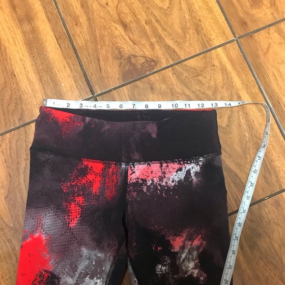 Alo yoga Airbrush Capri Size none red & black - Picture 10 of 10
